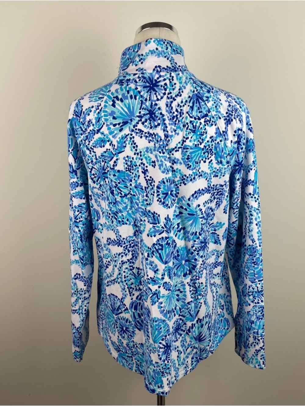 Lilly Pulitzer Blue White Floral Tropical Quarter Zip Long Sleeve Pullover Top - Picture 6 of 7